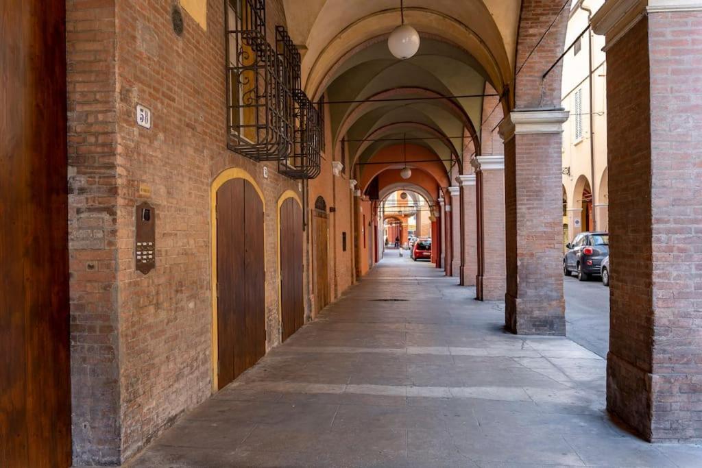 Free Parking - Meraviglioso Appartamento A Modena Exteriör bild